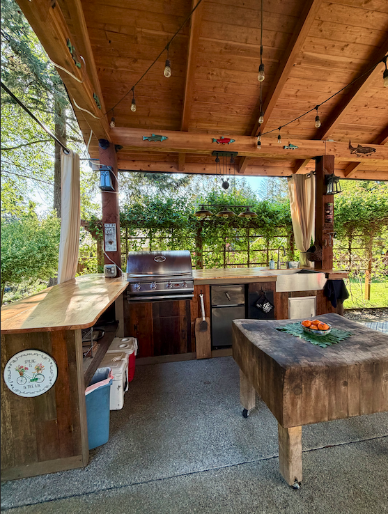 Custom Outdoor Living Space